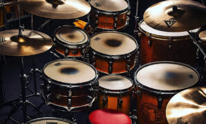 gambar alat musik drumband